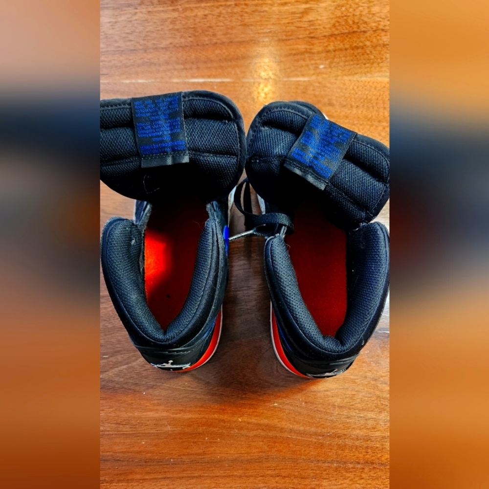 Shoes - Picture 4 of 6